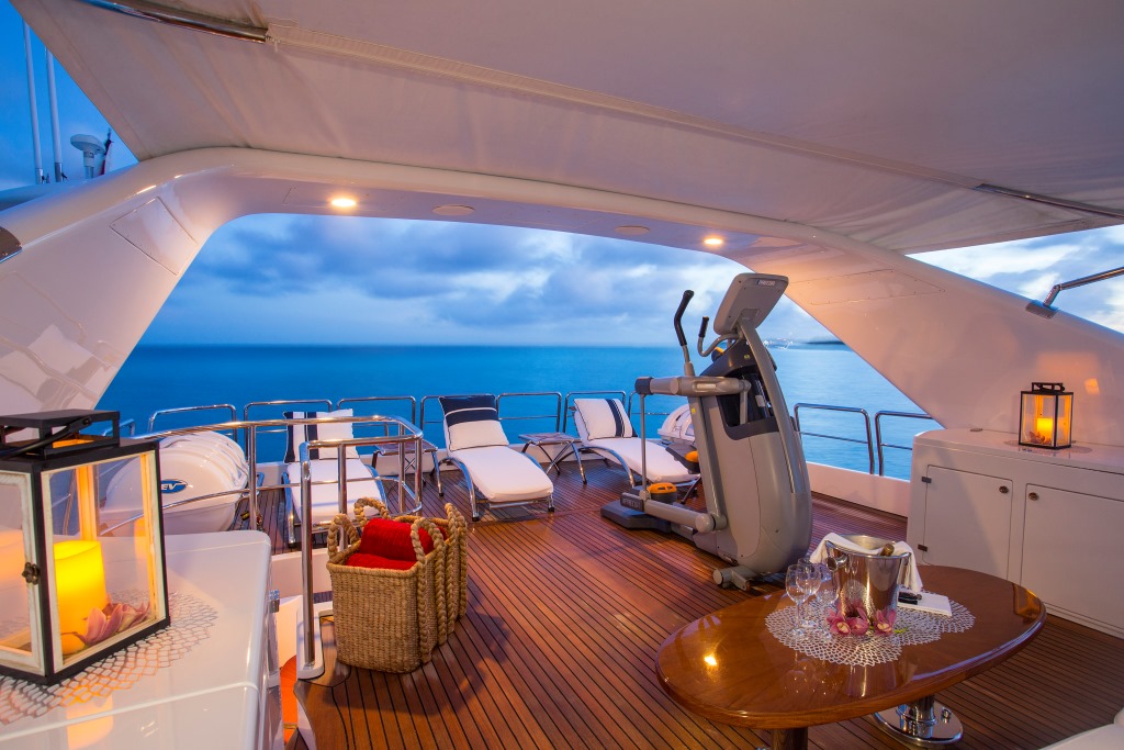 Yacht Camarina Royale -  Sundeck.jpg