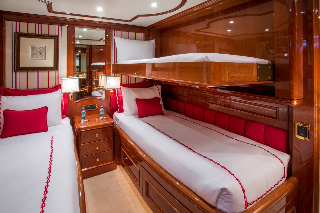 Yacht Camarina Royale -  Twin Cabin.jpg