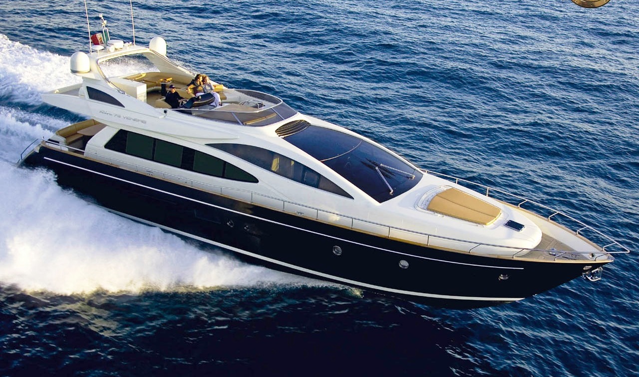 Yacht Dolce Mia - Main.jpg