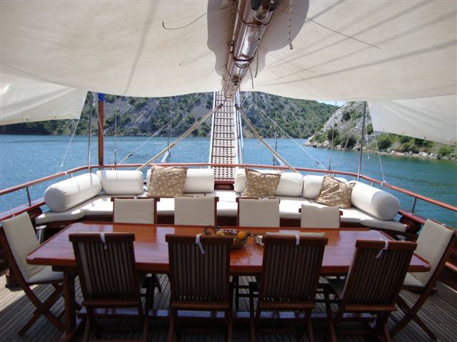 Yacht ELEGANZA -  Aft Deck.jpg