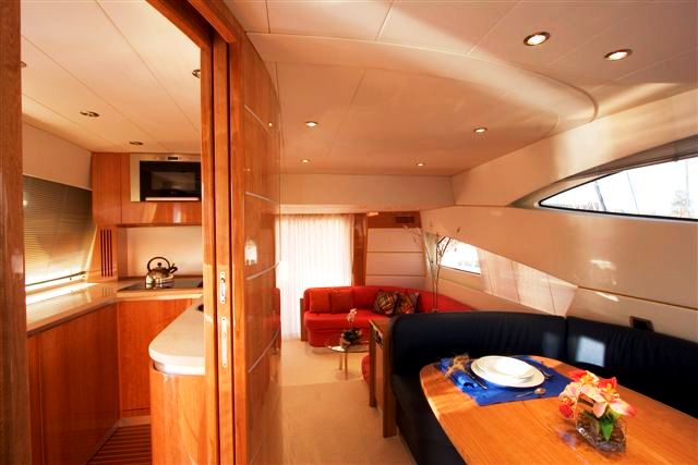 Yacht Enius - Dinning Area 1.jpg