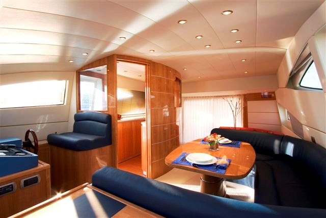Yacht Enius - Dinning Area.jpg