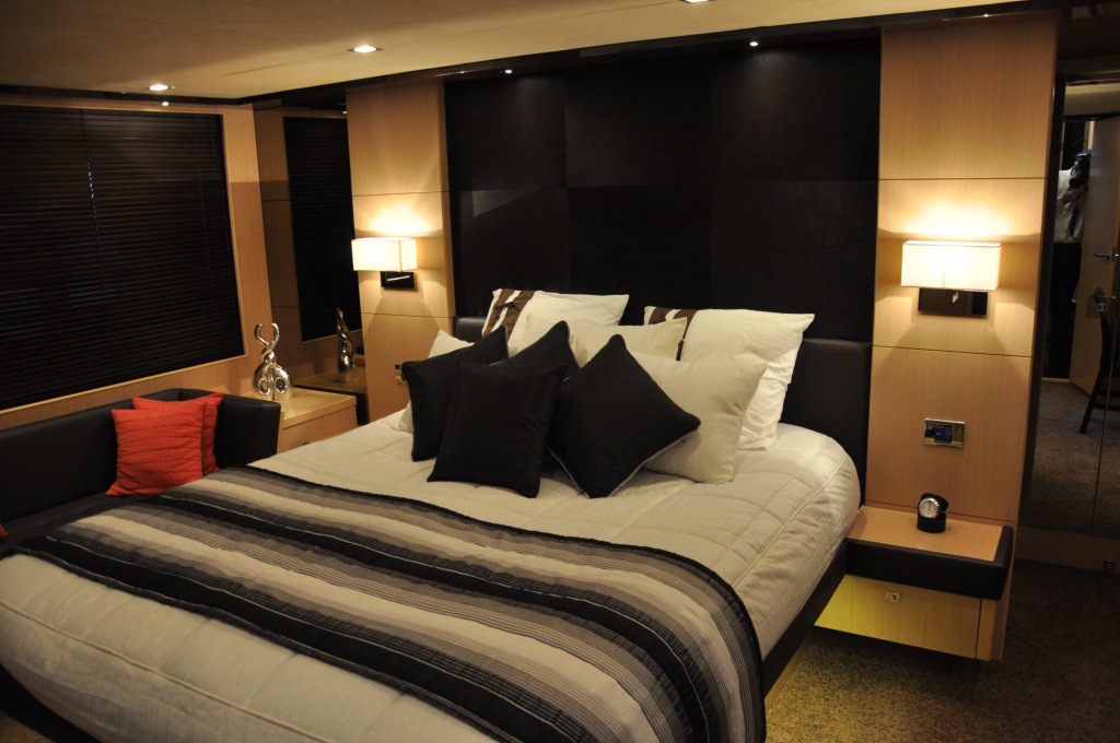 Yacht FLOREVA 2 -  Master Cabin.jpg