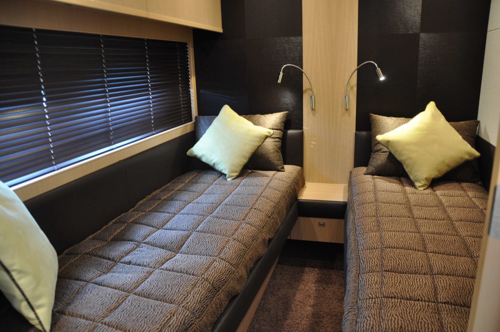 Yacht FLOREVA 2 -  Twin Cabin.jpg