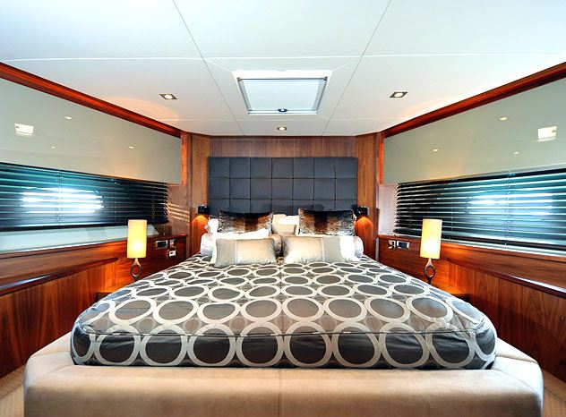 Yacht FREE WILLI -  VIP Cabin.jpg