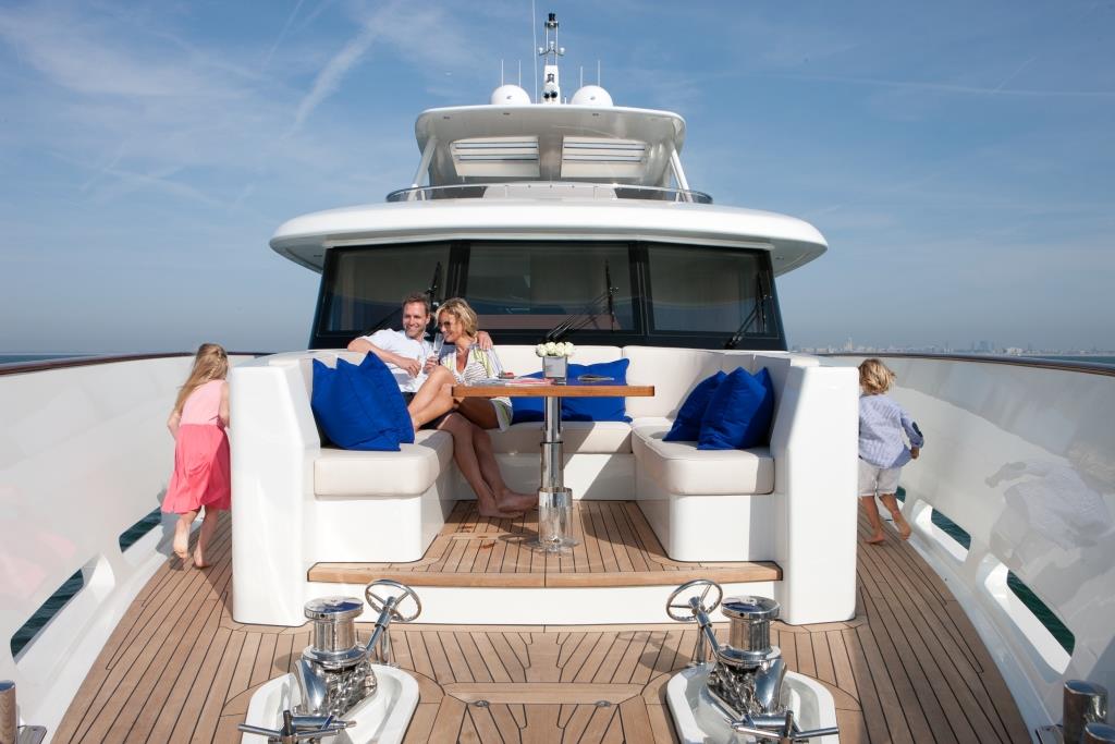 Yacht Firefly - Foredeck relaxing.jpg