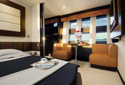 Yacht GISSY -  Master Cabin 2.jpg