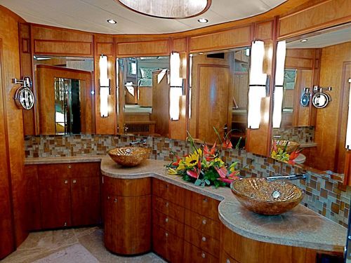 Yacht GO -  Master Bathroom.jpg