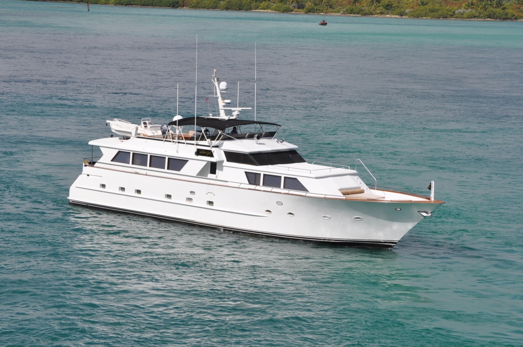 Yacht GOLDEN GIRL - Main.JPG