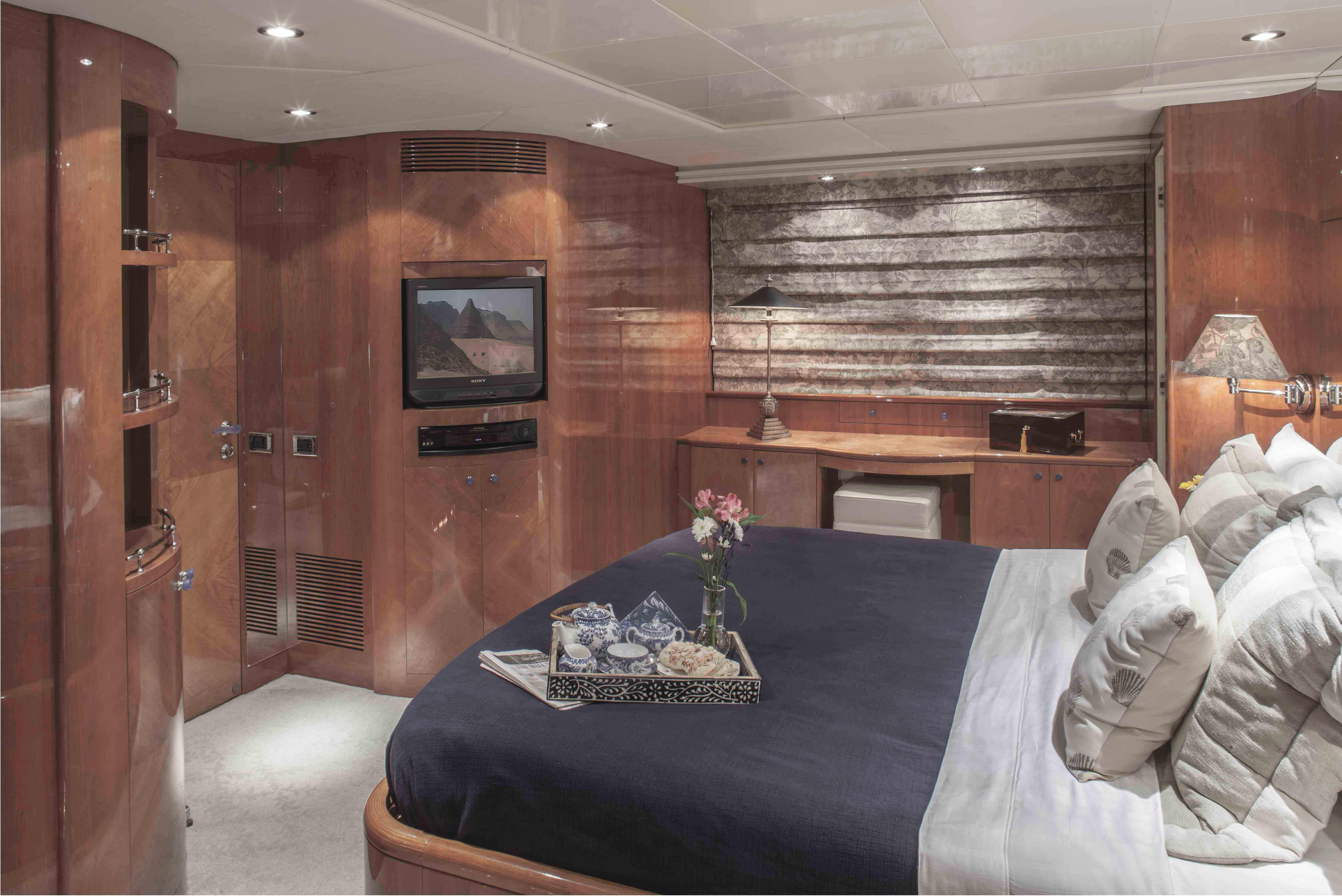 Yacht GRAND BAROSSA - Master Cabin.jpg