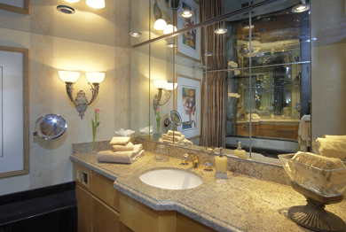 Yacht INDEPENDENCE 2 -  Master Ensuite.jpg