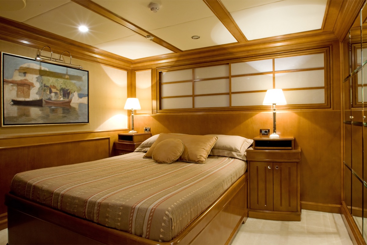 Yacht INSIGNIA - Double Cabin.jpg