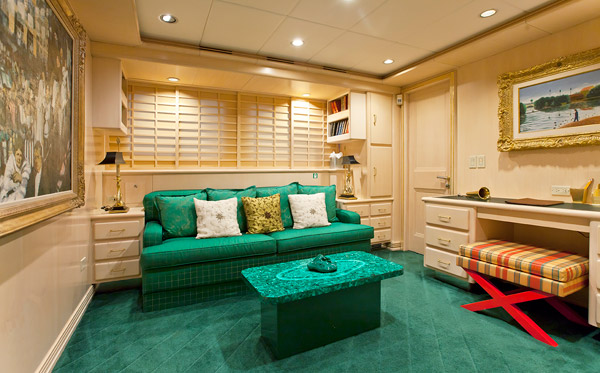 Yacht ISLANDER -  Study with sofa that converts to double bed.jpg