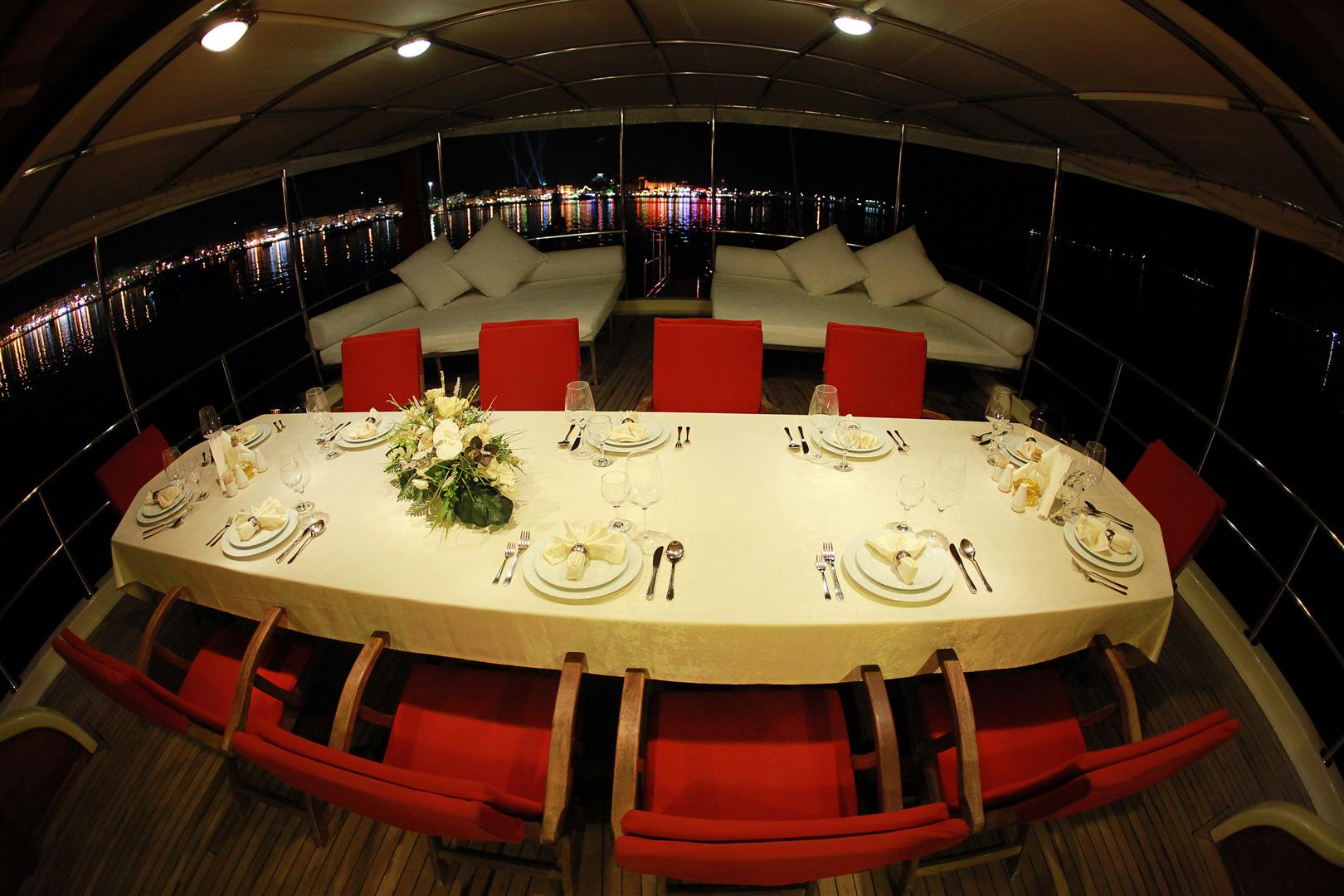 Yacht JUNIOR ORCUN -  Al fresco Dining at Night.JPG