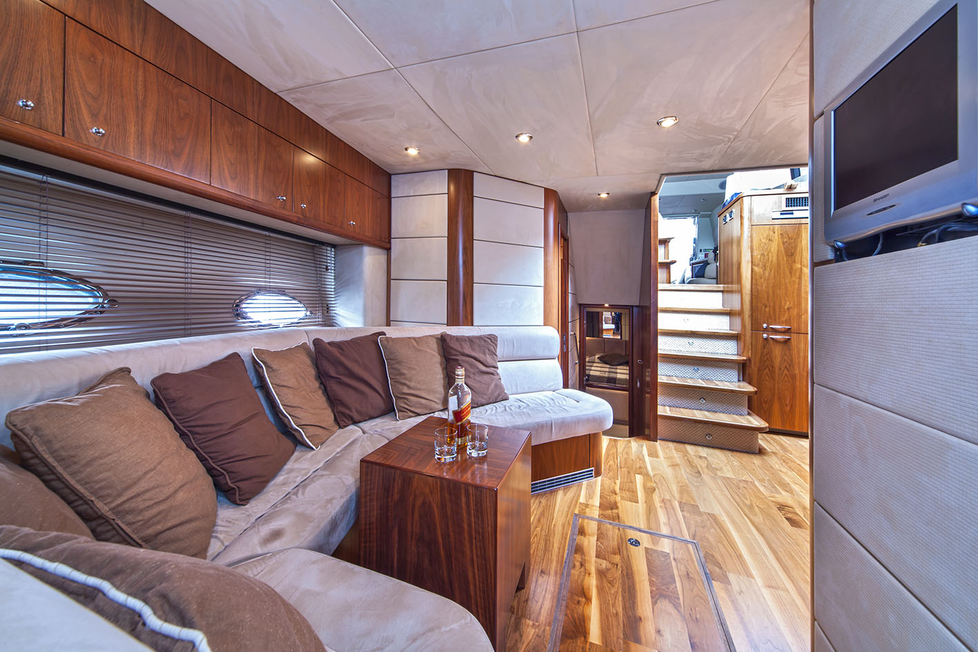 Yacht KATARINA III -  Lower Salon.jpg