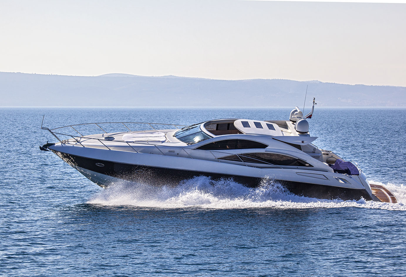 Yacht KATARINA III -  Main.jpg