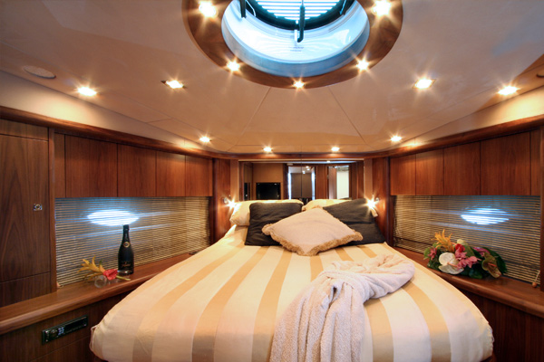Yacht LADY T -  VIP Cabin.jpg