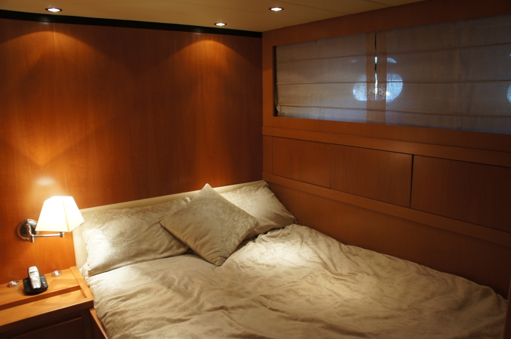 Yacht LAST CHANCE -  VIP Cabin.jpg