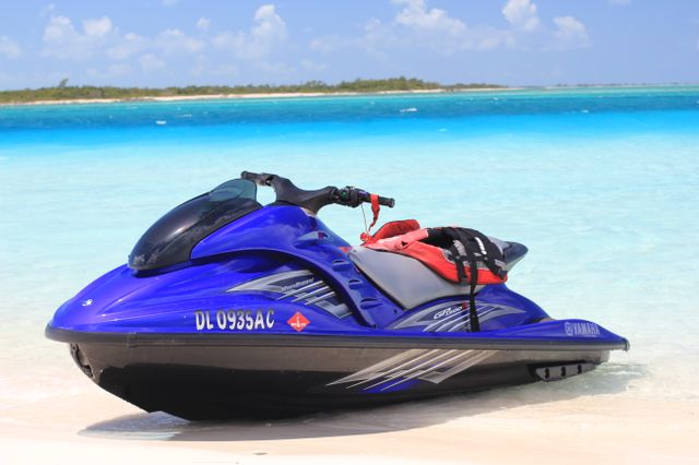 Yacht LOOSE ENDS -  Jet Ski.jpg