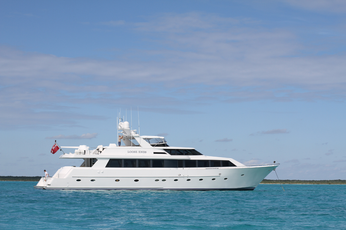 Yacht LOOSE ENDS -  Profile.jpg