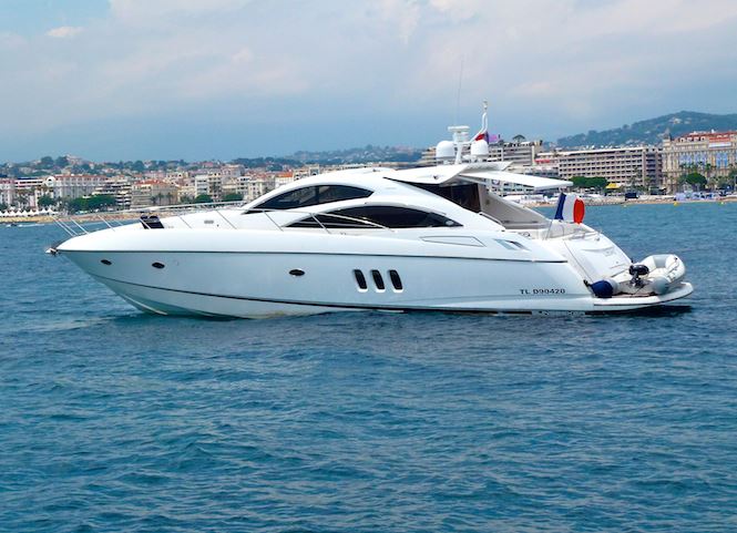 Yacht LUCIANO - Profile.jpg