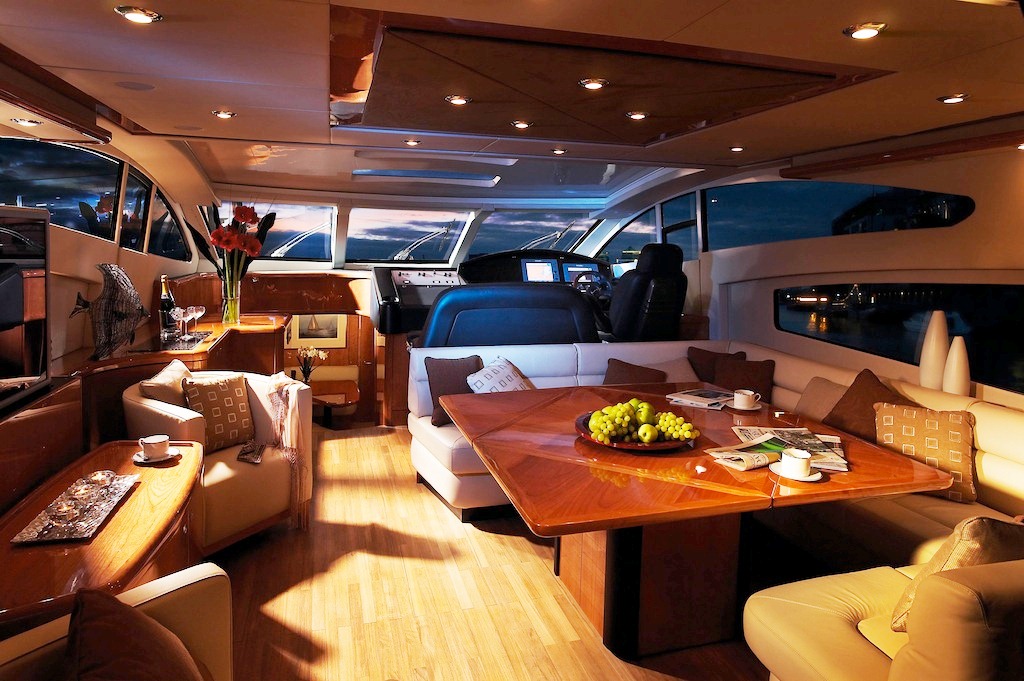 Yacht MALBEC -  Salon looking forward.jpg