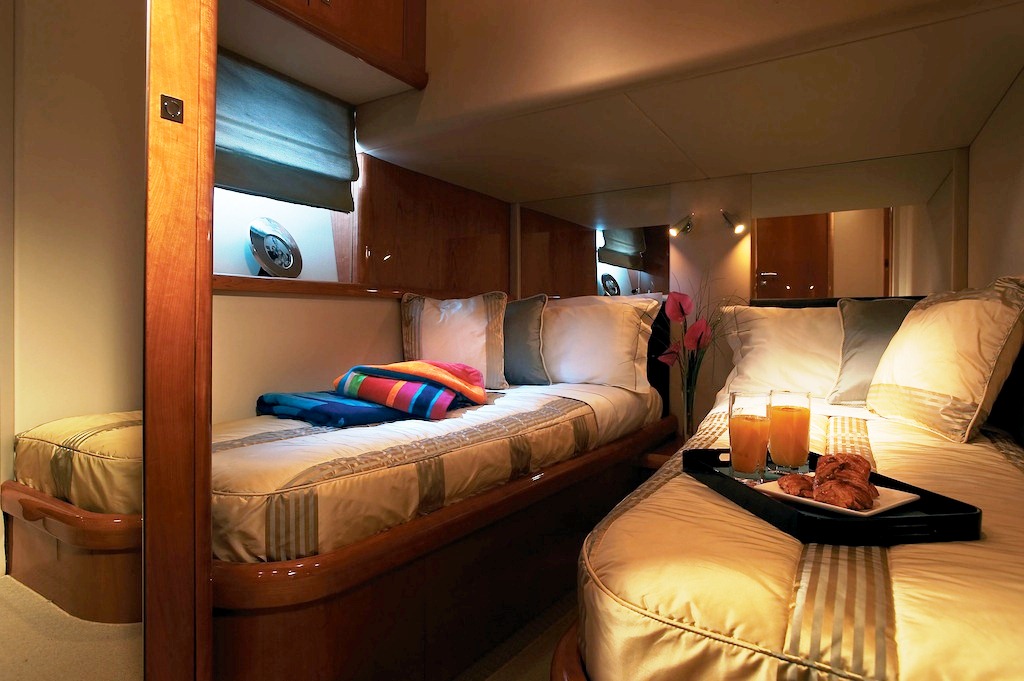 Yacht MALBEC -  Twin Cabin.jpg