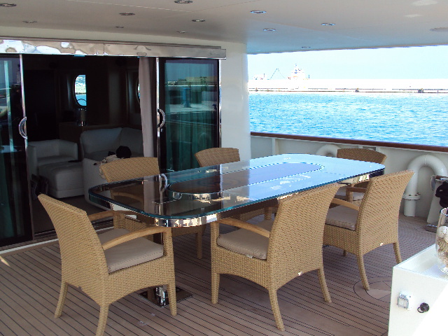 Yacht MASTIFF -  Aft Deck Dining.jpg
