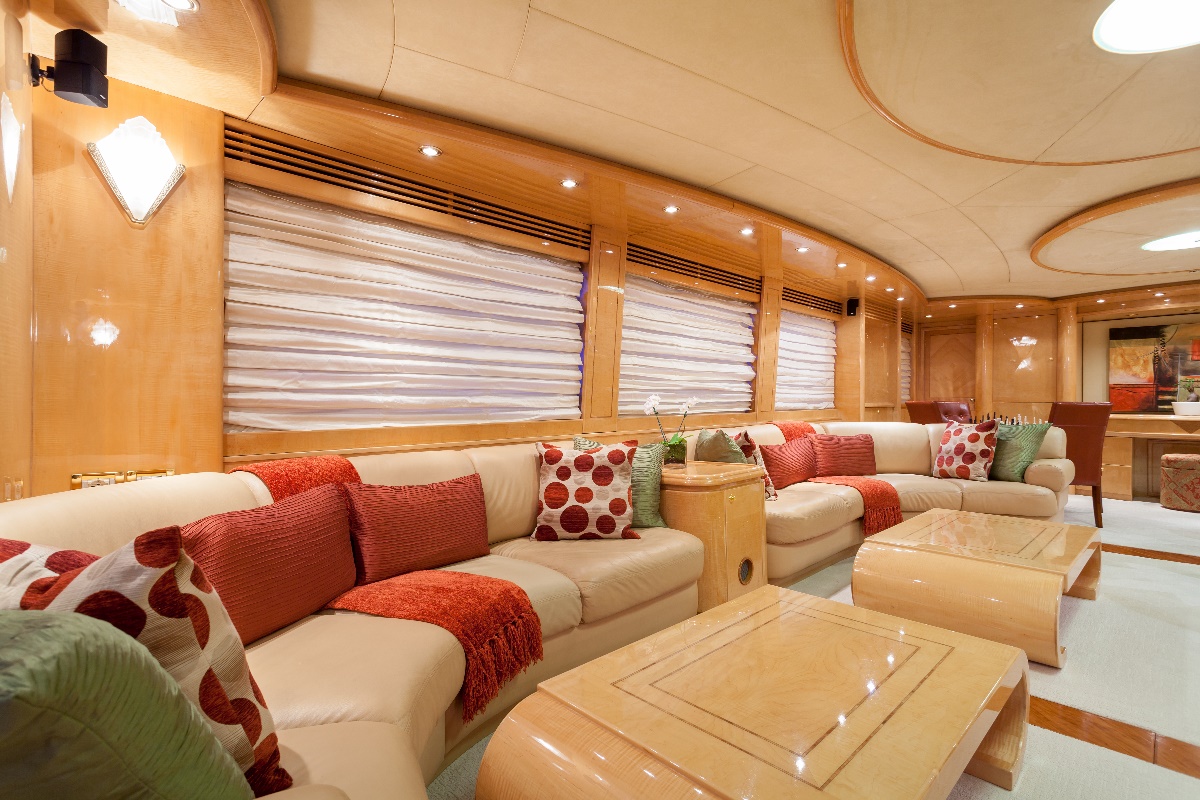 Yacht MIRACLE - Main Salon Seating.jpg