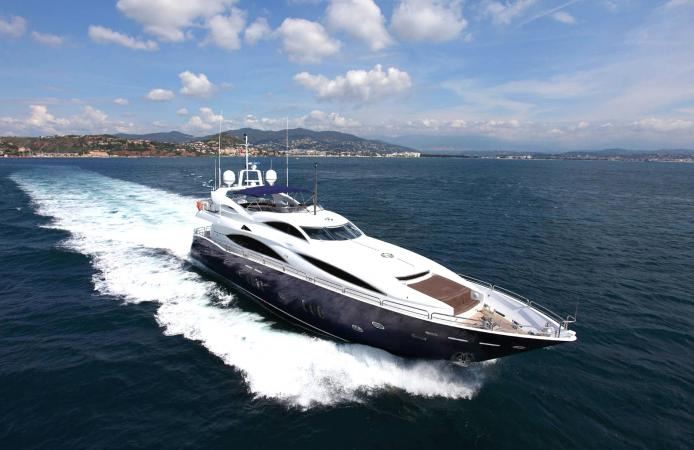 Yacht MOLIVER -  Cruising.jpg