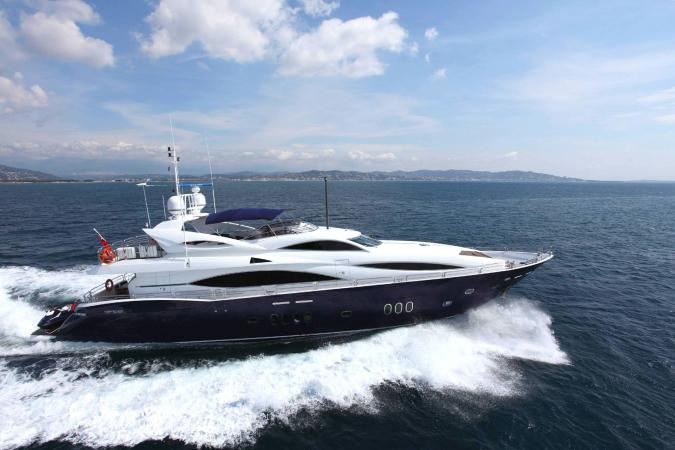 Yacht MOLIVER -  Main.jpg