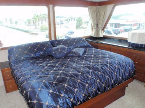 Yacht MS B HAVEN - Cabin.jpg
