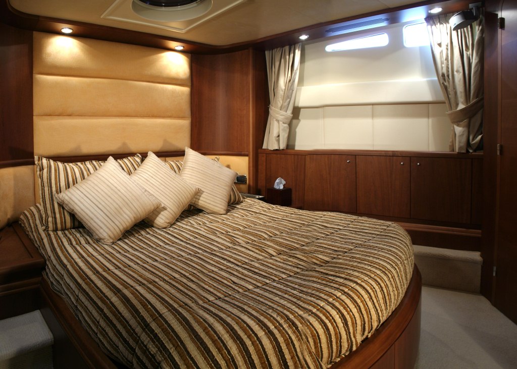 Yacht Mi Champion -  VIP Cabin.jpg