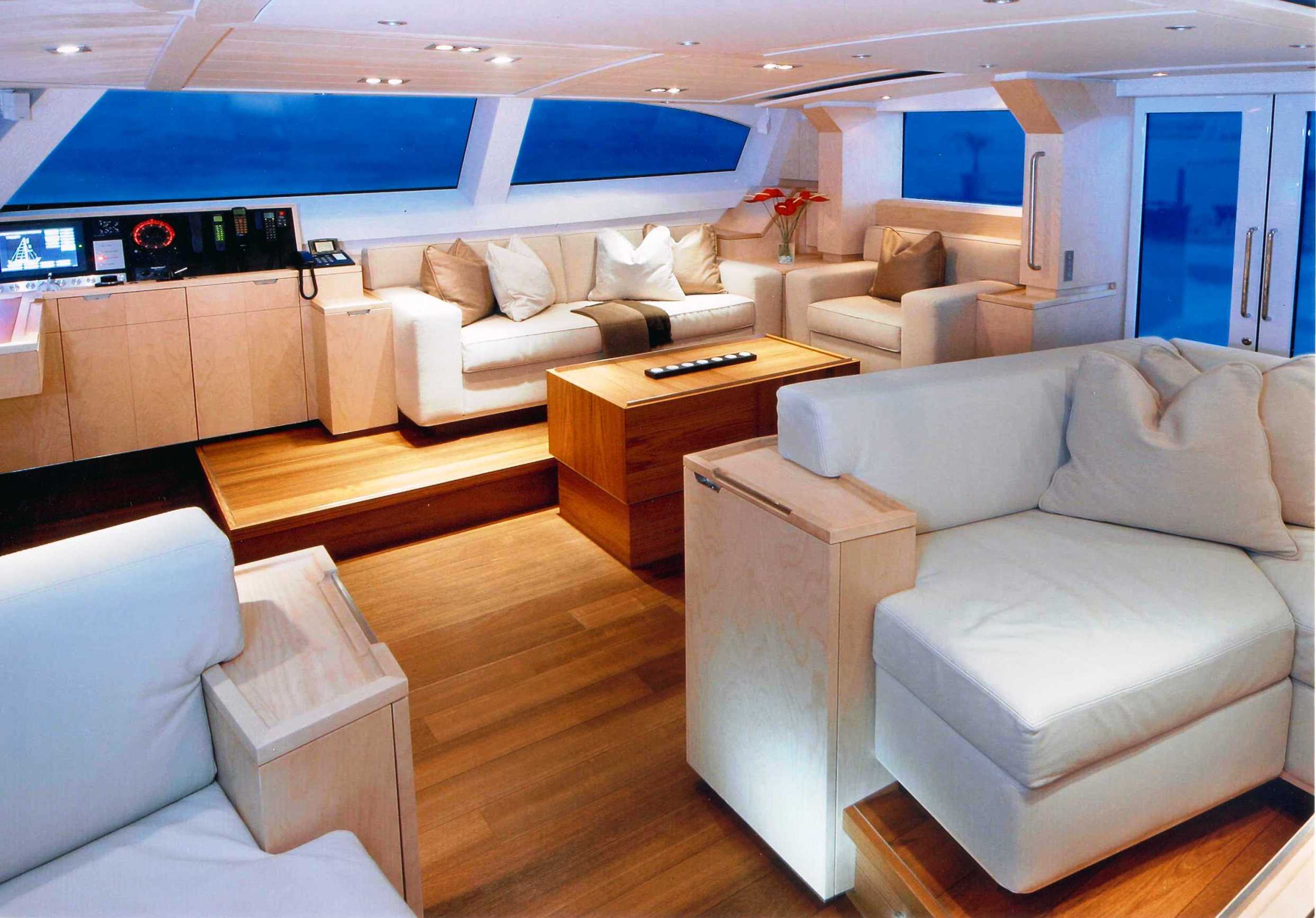 Yacht NELSON - Saloon2.jpg