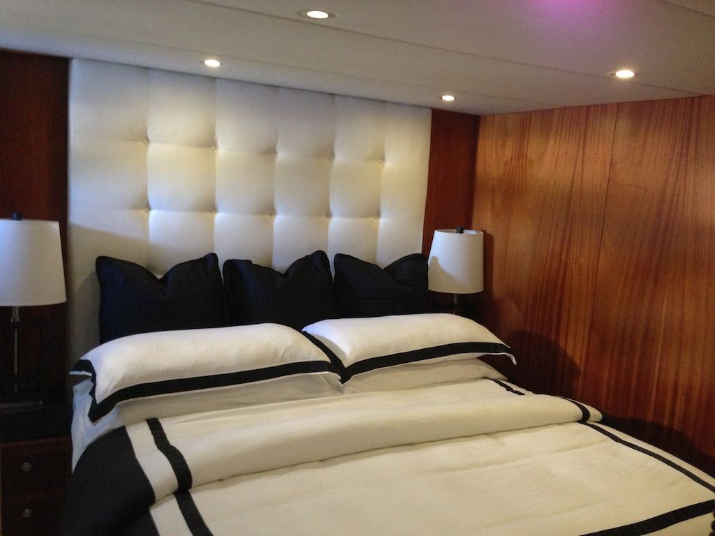Yacht NEVER SAY NEVER -  Master Cabin.jpg