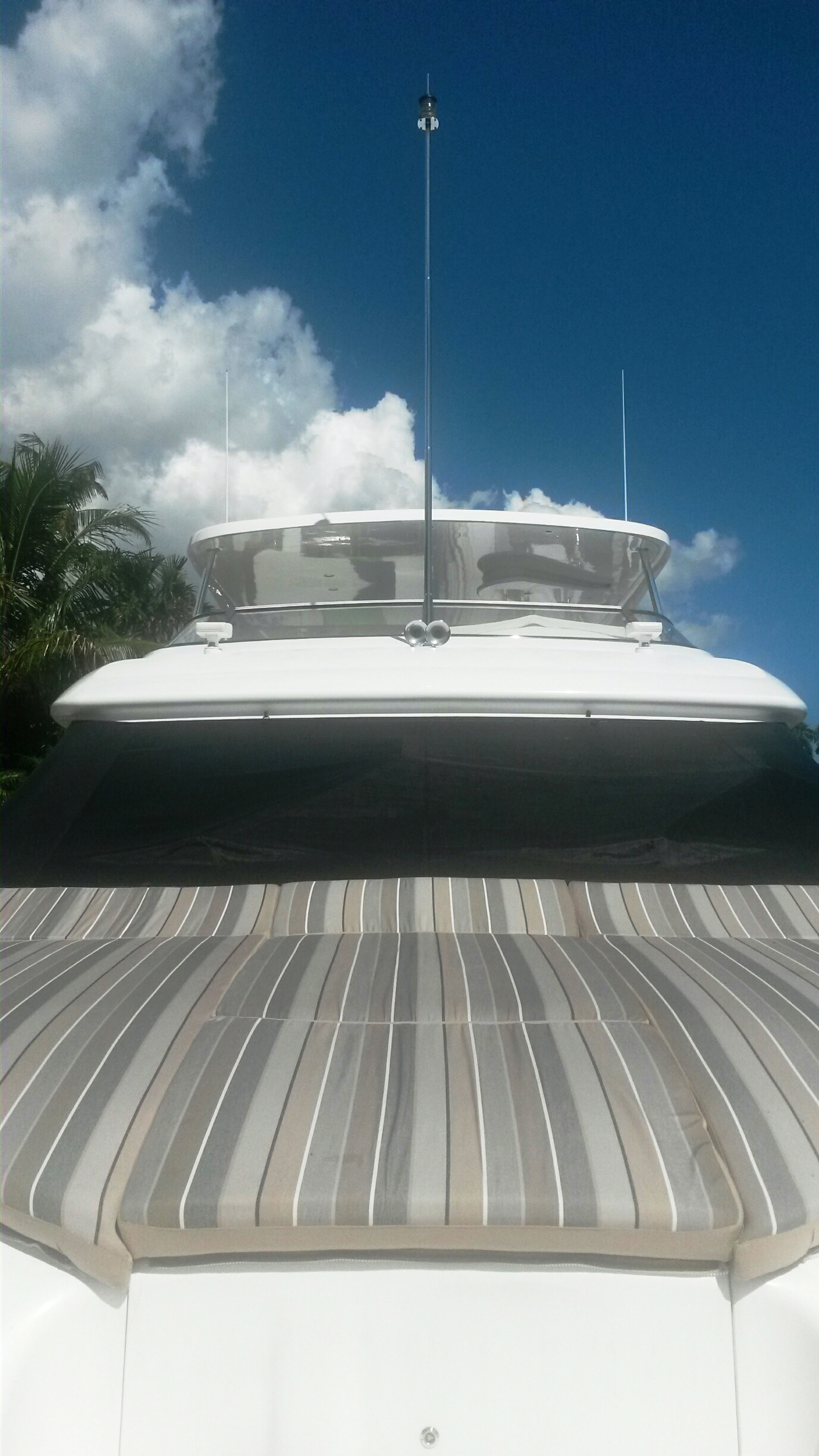 Yacht NO COMPLAINTS -  Foredeck Sunpad.jpg