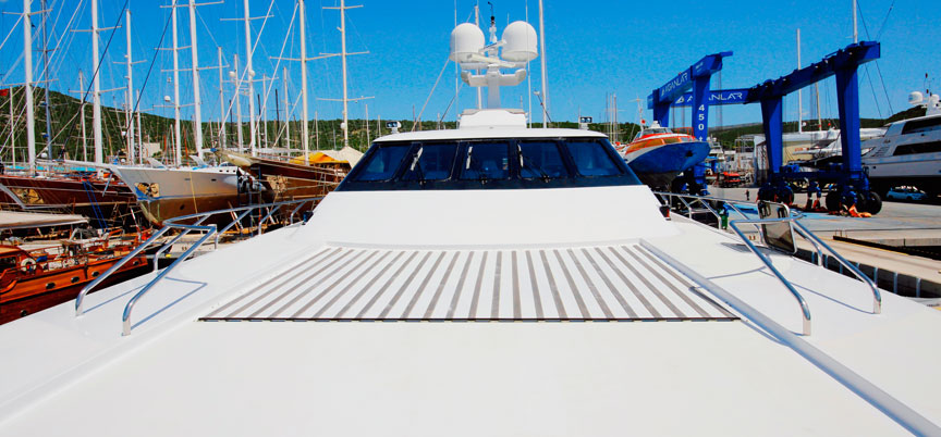 Yacht OBSESSIONS -  Foredeck.jpg