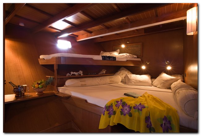 Yacht OCEAN DIVINE -  Guest Cabin.jpg
