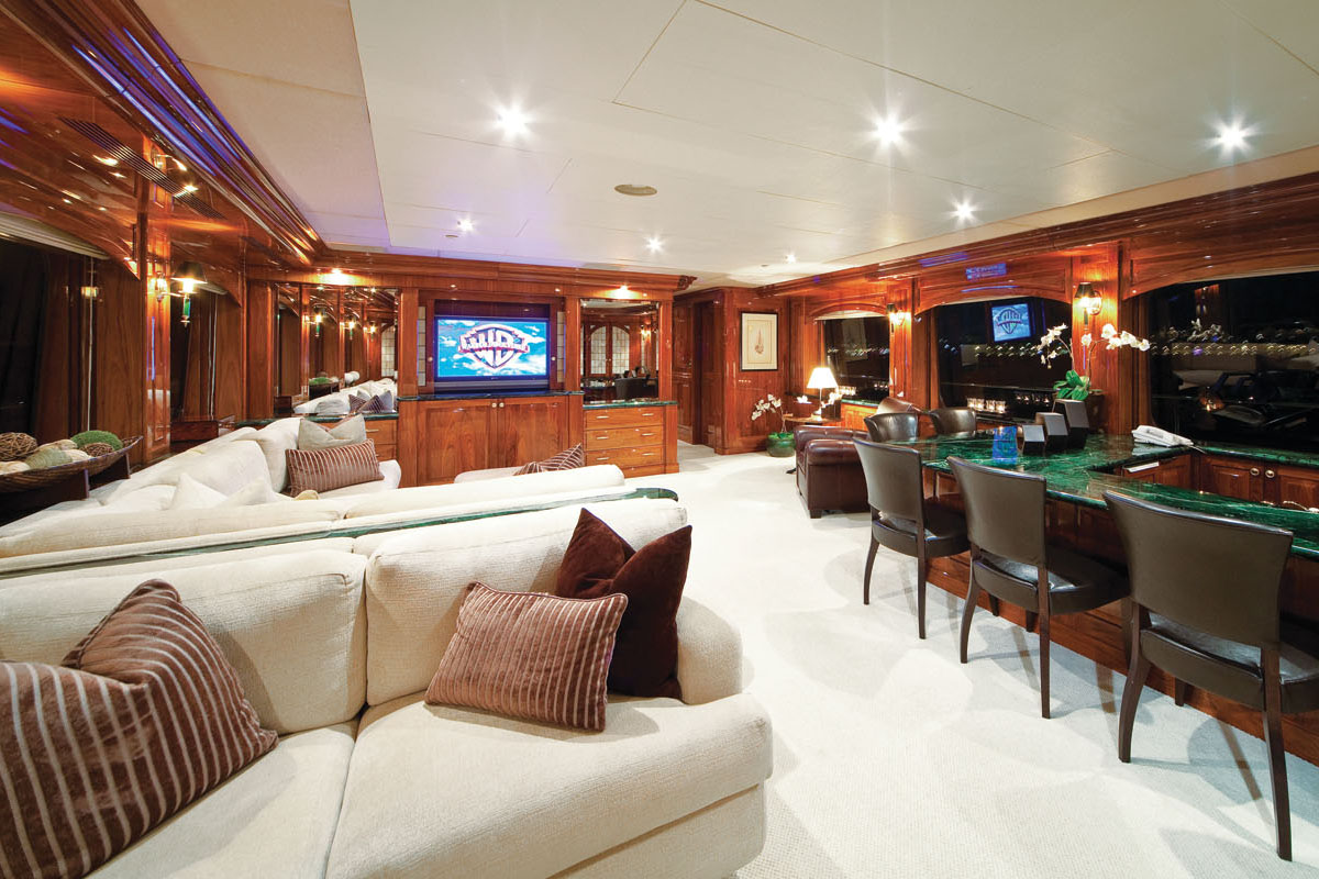 Yacht ONE MORE TOY -  Upper Salon.jpg