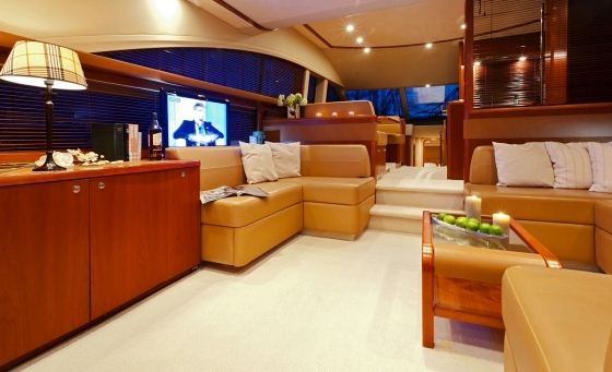 Yacht PAMANGO -  Salon.jpg