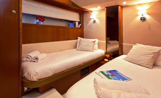 Yacht PAMANGO -  Twin Cabin.jpg