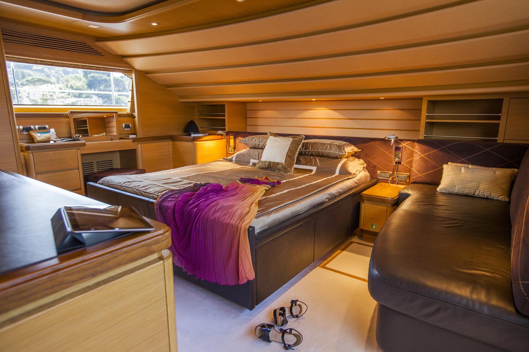 Yacht PERPETUAL -  Master Cabin 2.jpg
