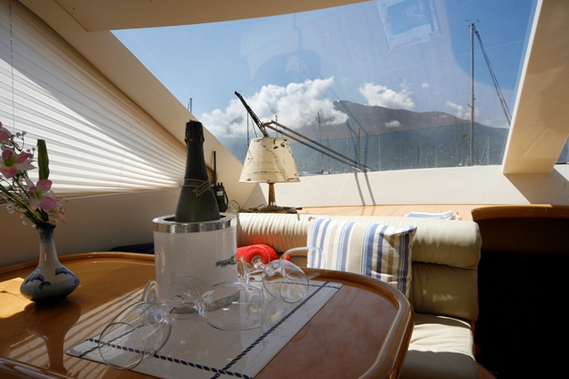 Yacht PIPALUK -  Dining.jpg