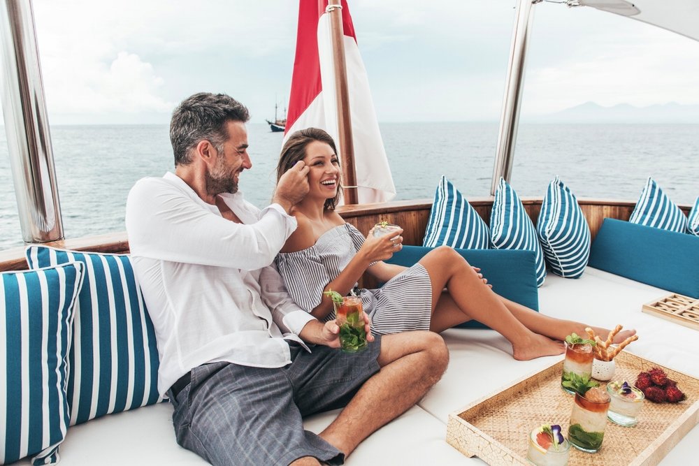 Yacht RASCAL - 011.jpg