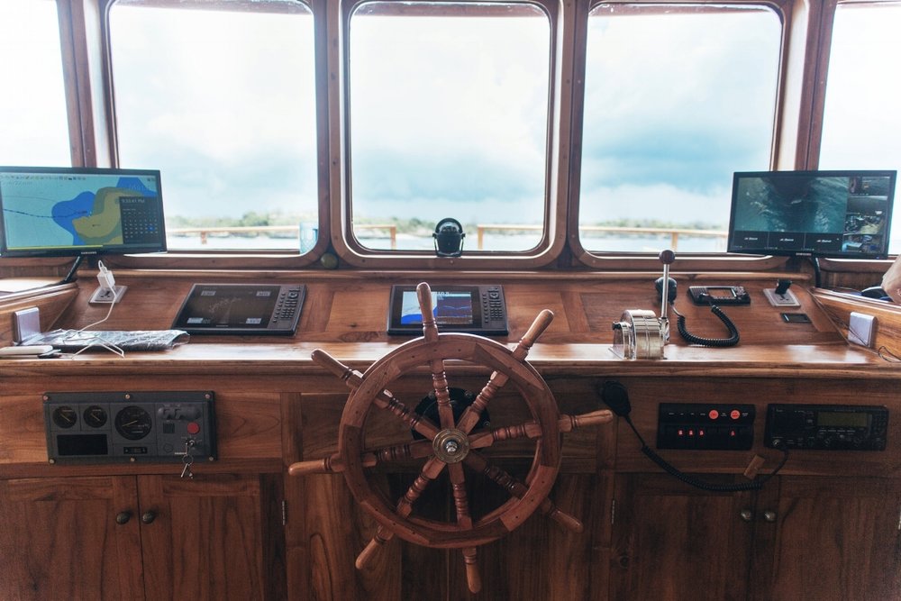 Yacht RASCAL - 021.jpg