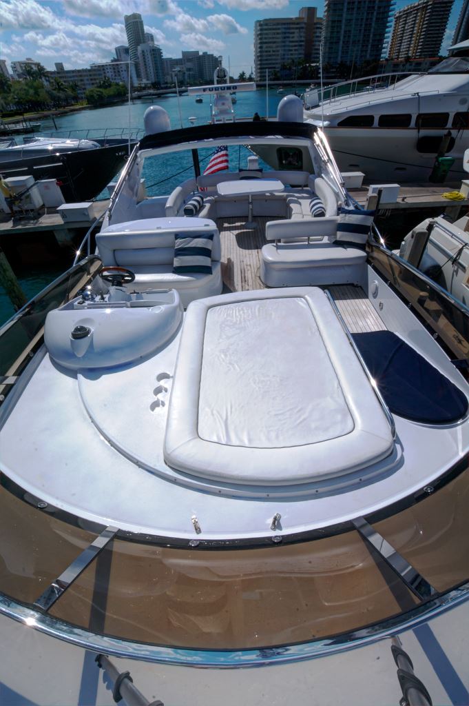 Yacht SAYANORA -  Flybridge 2.jpg