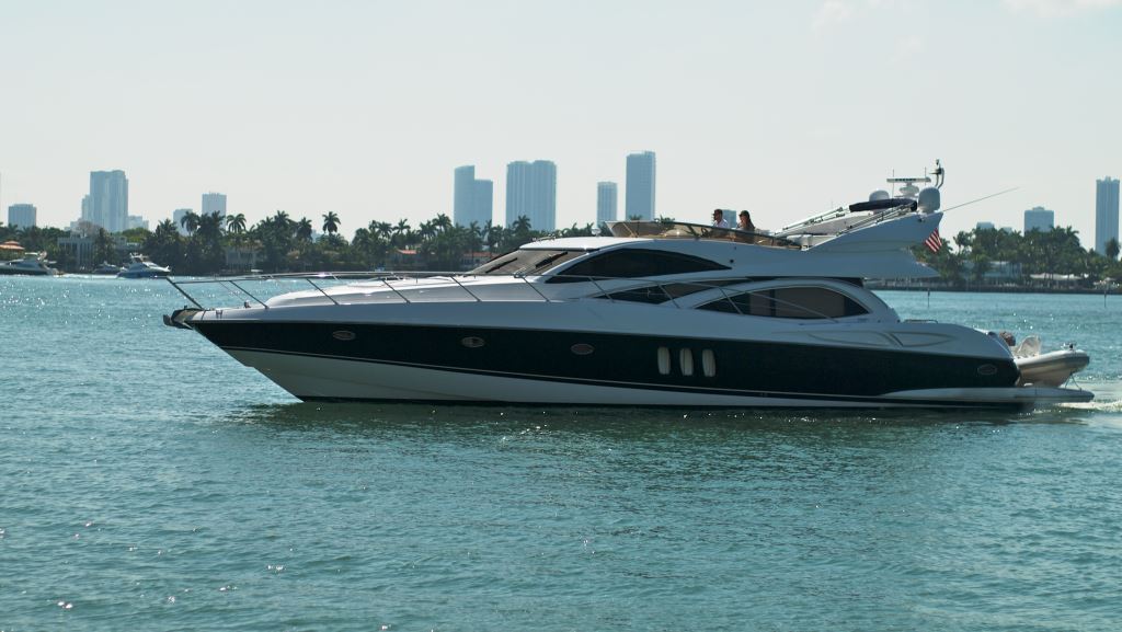 Yacht SAYANORA -  Profile.jpg