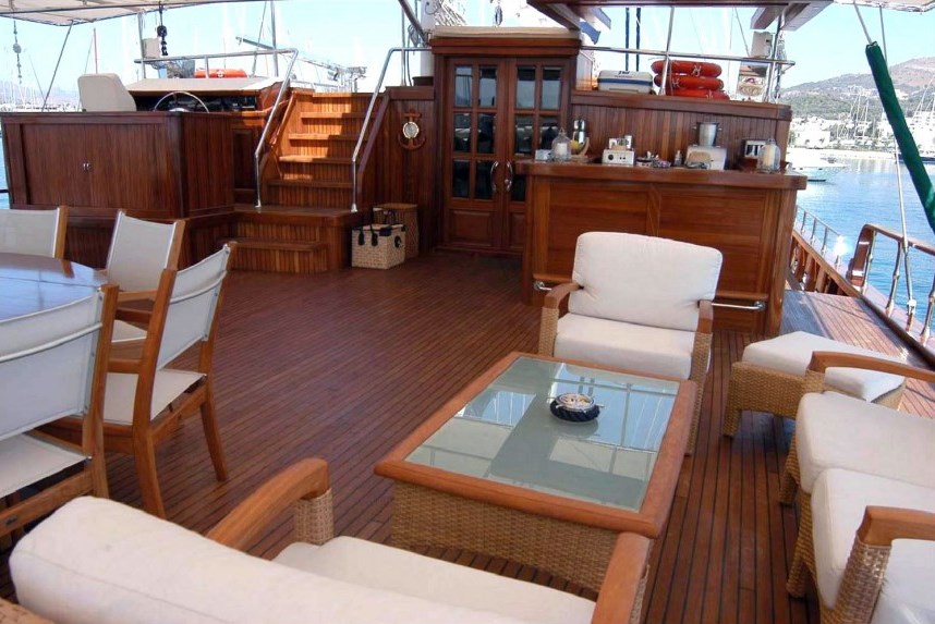 Yacht SEA DREAM - Aft deck seating.jpg
