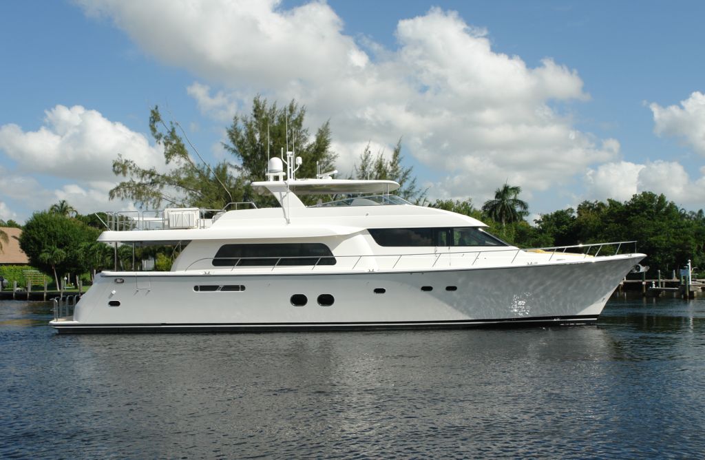 Yacht SEAS THE MOMENT -  Main.jpg