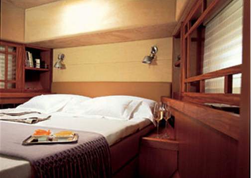 Yacht SEDROP -  VIP Cabin.jpg